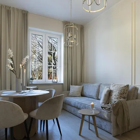 Elite Aura Old Town Apartment *