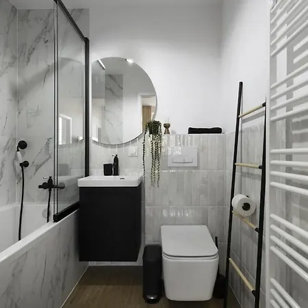 Elite Aura Old Town *